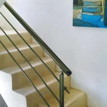 Semesterbostad Spacious House With Sea View In Ag. Arsenios, Garden