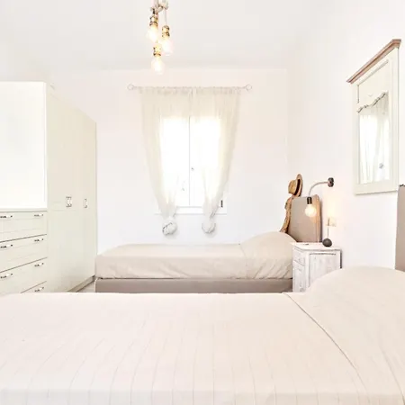 Semesterbostad Spacious House With Sea View In Ag. Arsenios, Garden Glinado Naxos