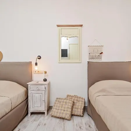 Semesterbostad Spacious House With Sea View In Ag. Arsenios, Garden *