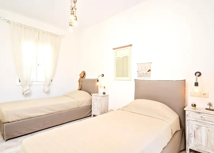 Spacious House With Sea View In Ag. Arsenios, Garden Glinado Naxos