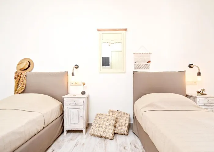 Spacious House With Sea View In Ag. Arsenios, Garden Semesterbostad